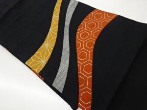 手織り紬切り嵌め風刺し子曲線に麻の葉・亀甲模様刺繍名古屋帯